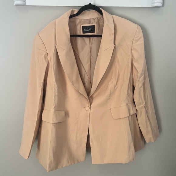 Eloquii Jackets & Blazers - ELOQUII 3XL Tan Button Up Blazer